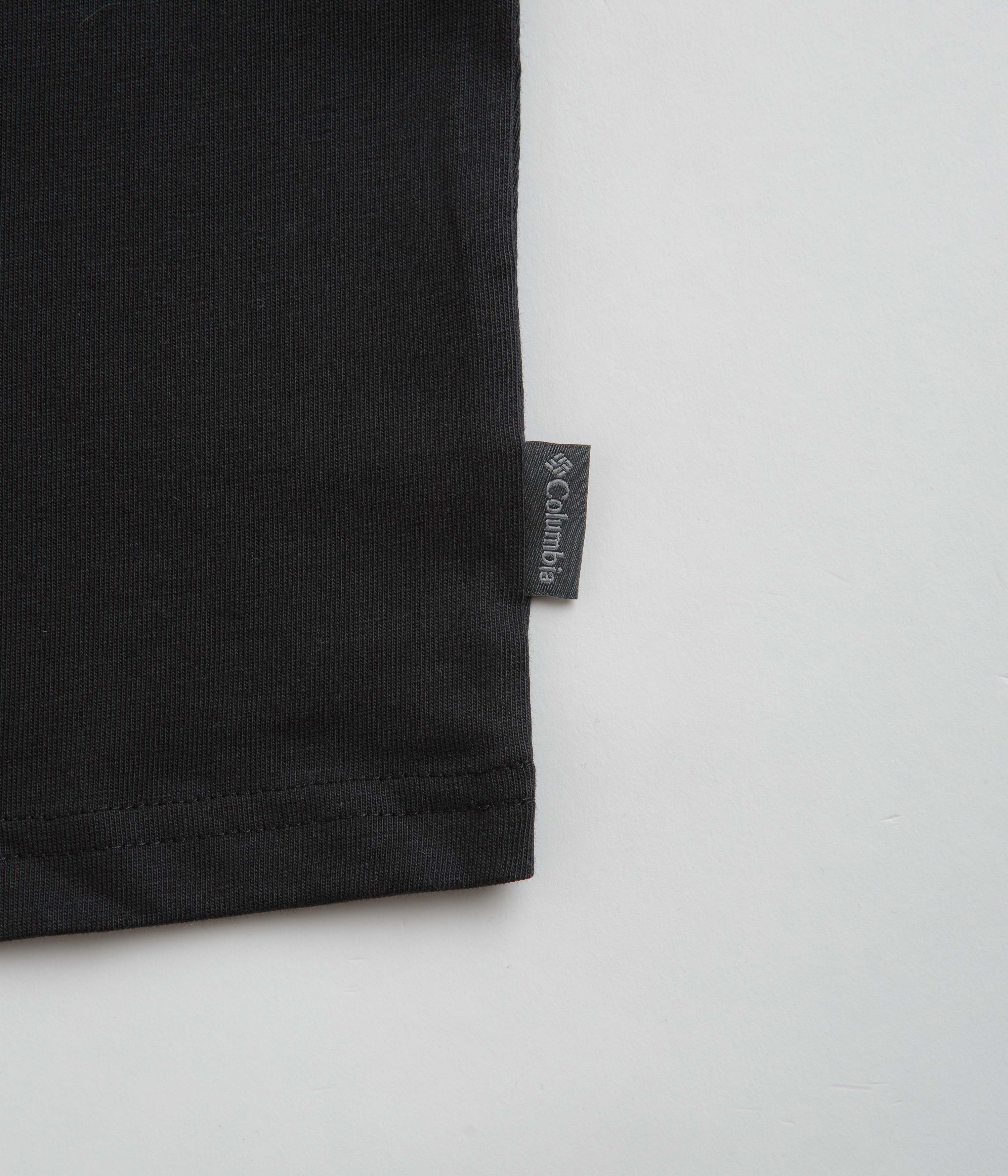 Columbia Explorers Canyon Back T-Shirt - Black / Bearly Tribe - Image 4