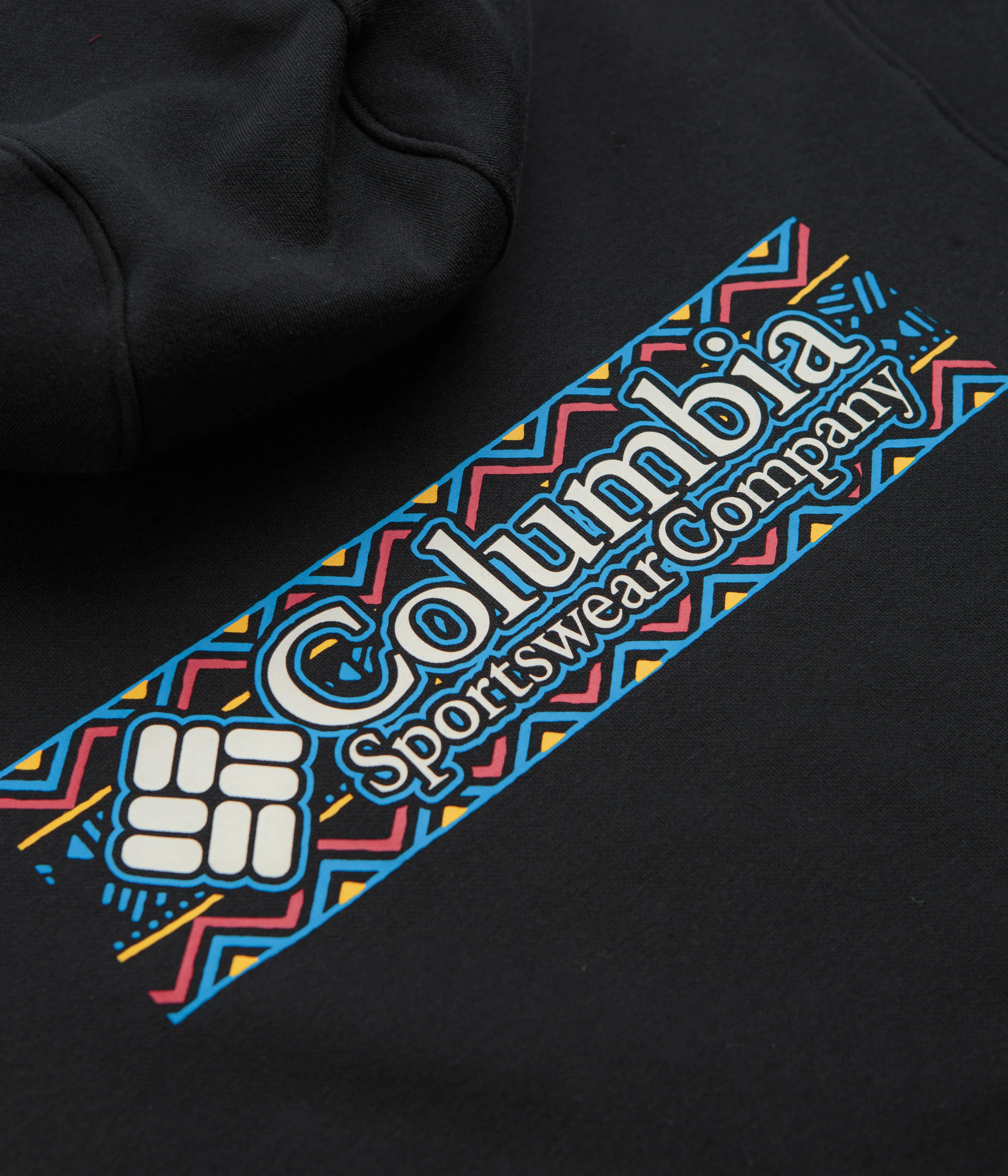 Columbia Meridian Creek Graphic Hoodie - Black / Branded Blanket - Image 4