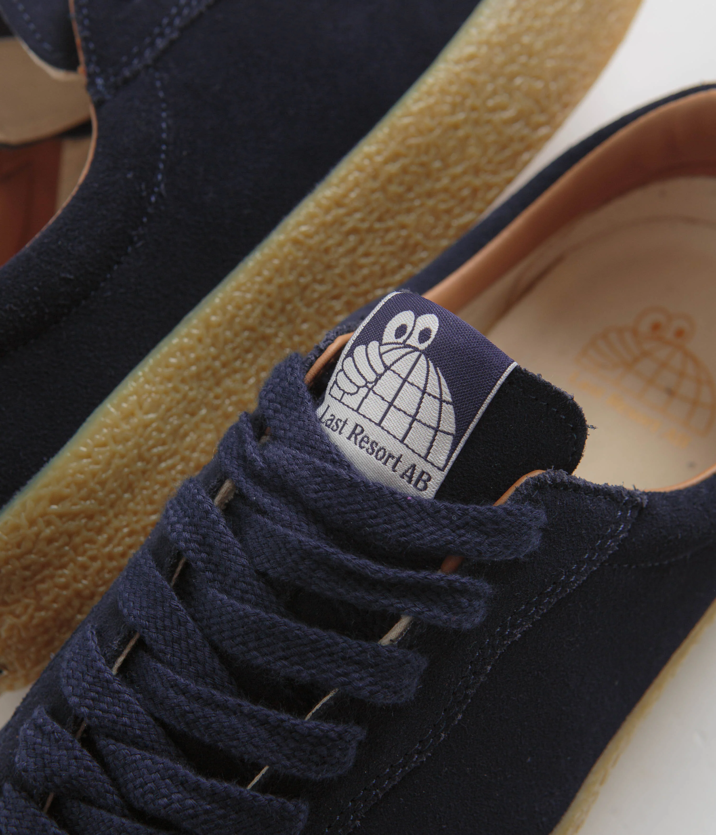 Last Resort AB VM002 Suede Shoes - Navy / Gum - Image 3