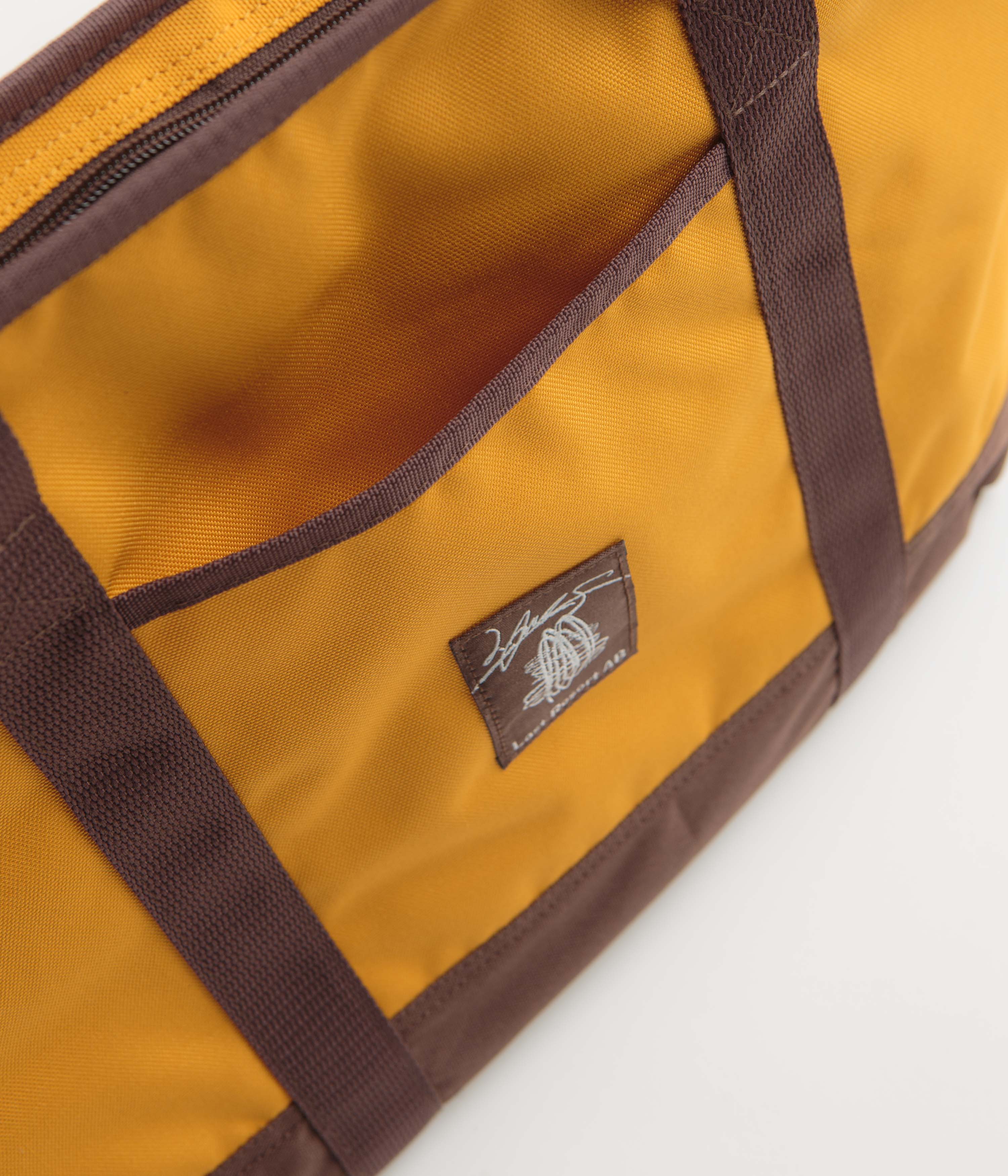 Last Resort AB x Julian Smith Cooler Bag - Yellow / Brown - Image 6