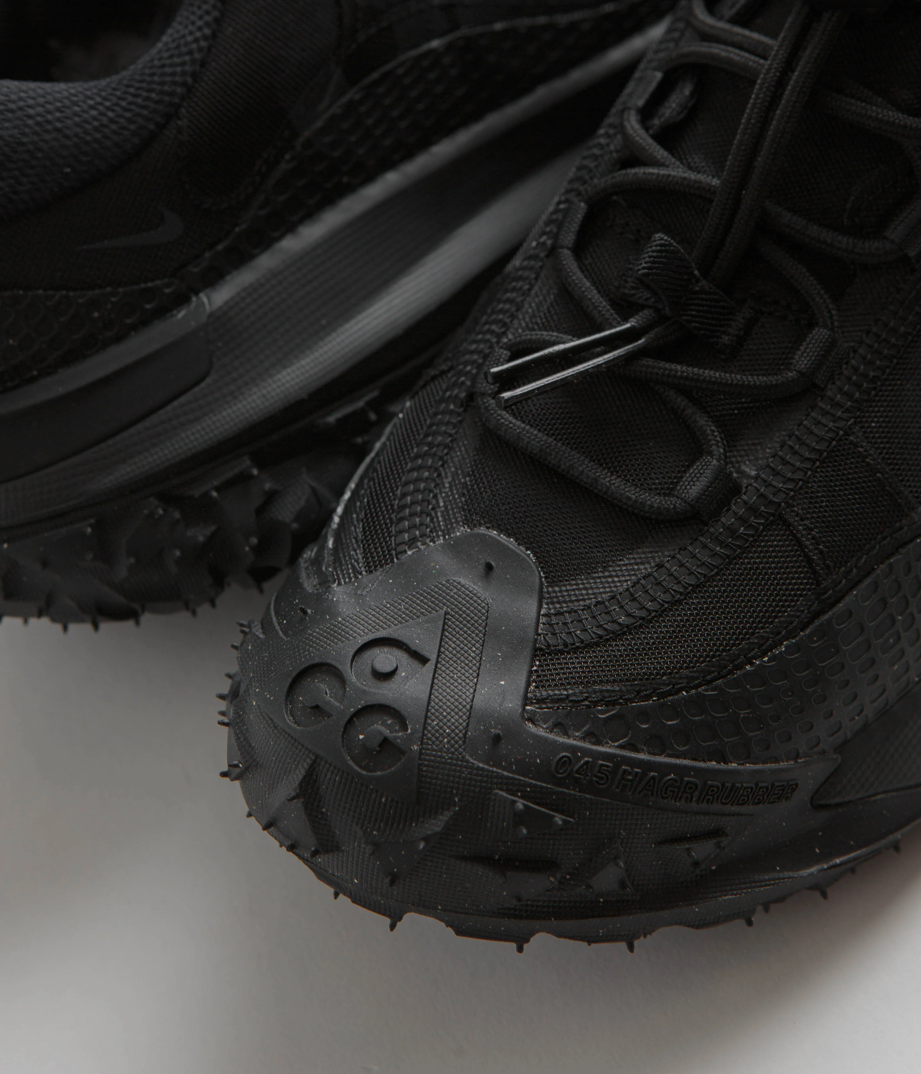 Nike ACG Mountain Fly 2 Low Shoes - Black / Anthracite - Black - Black - Image 8