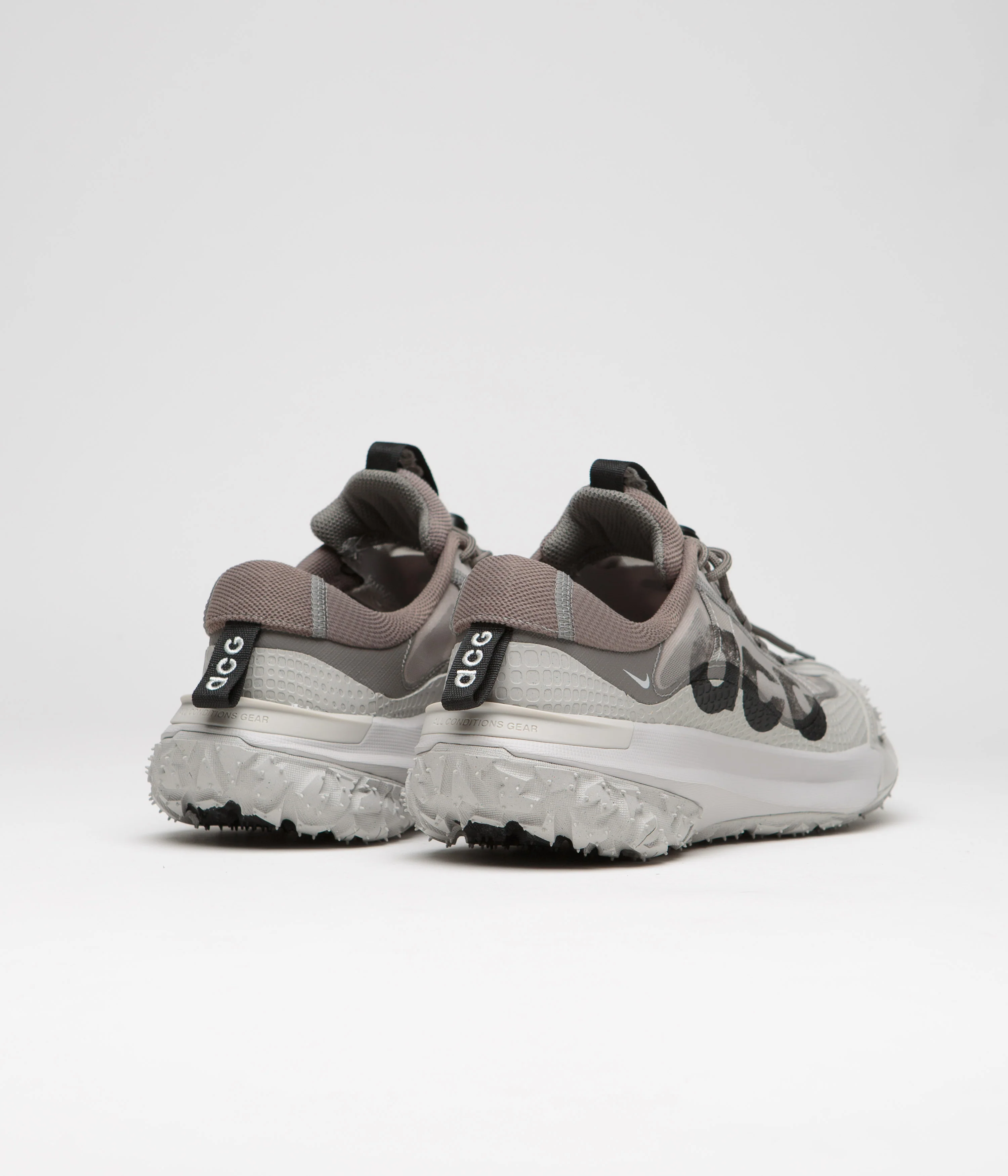 Nike ACG Mountain Fly 2 Low Shoes - Light Iron Ore / Black - Flat Pewter - Image 4