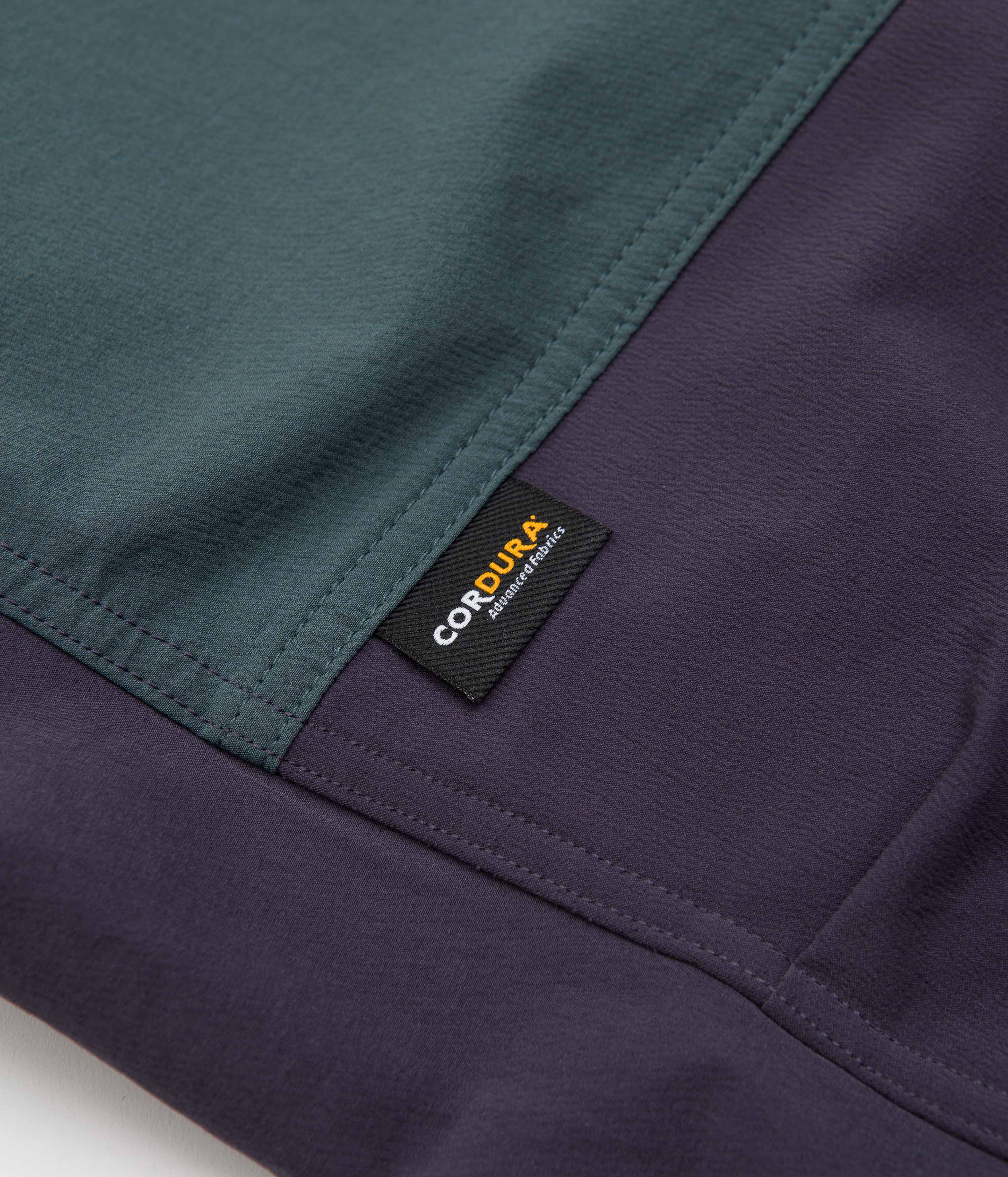 Nike ACG Sun Farer Jacket - Faded Spruce / Gridiron / Black / Summit White - Image 10