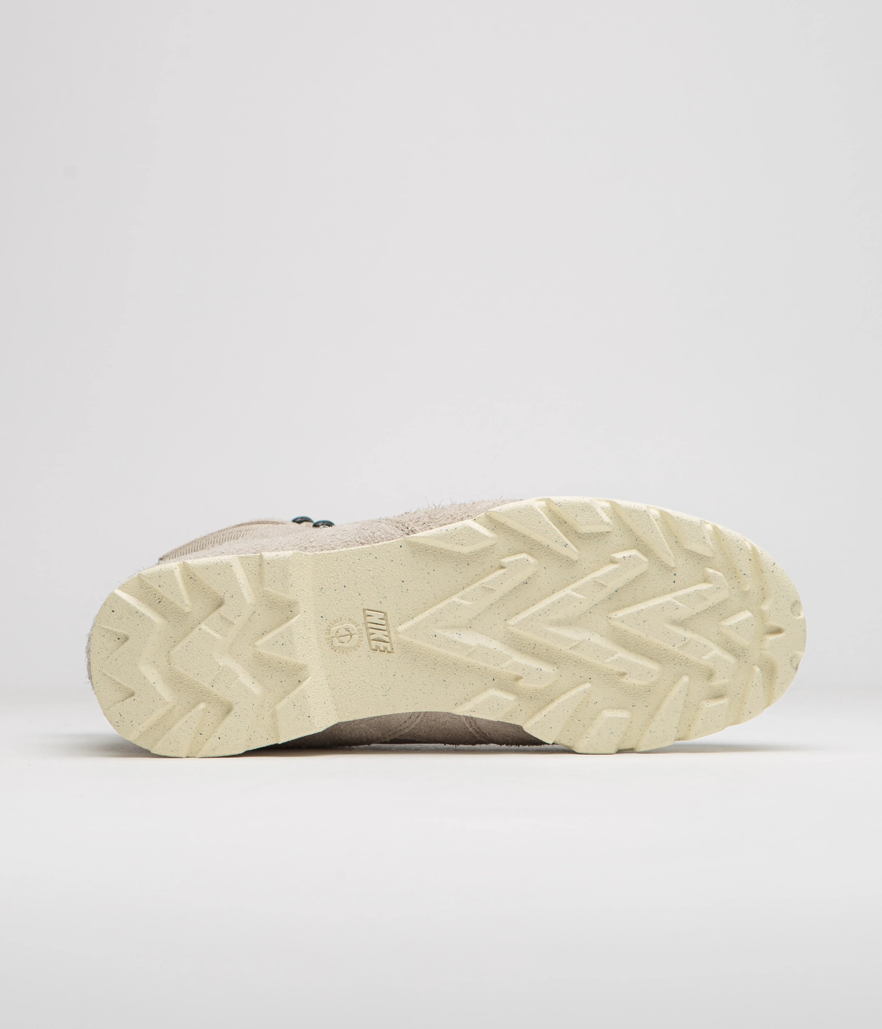Nike ACG Torre Mid Waterproof Shoes - Khaki / Khaki - Coconut Milk - Black - Image 6