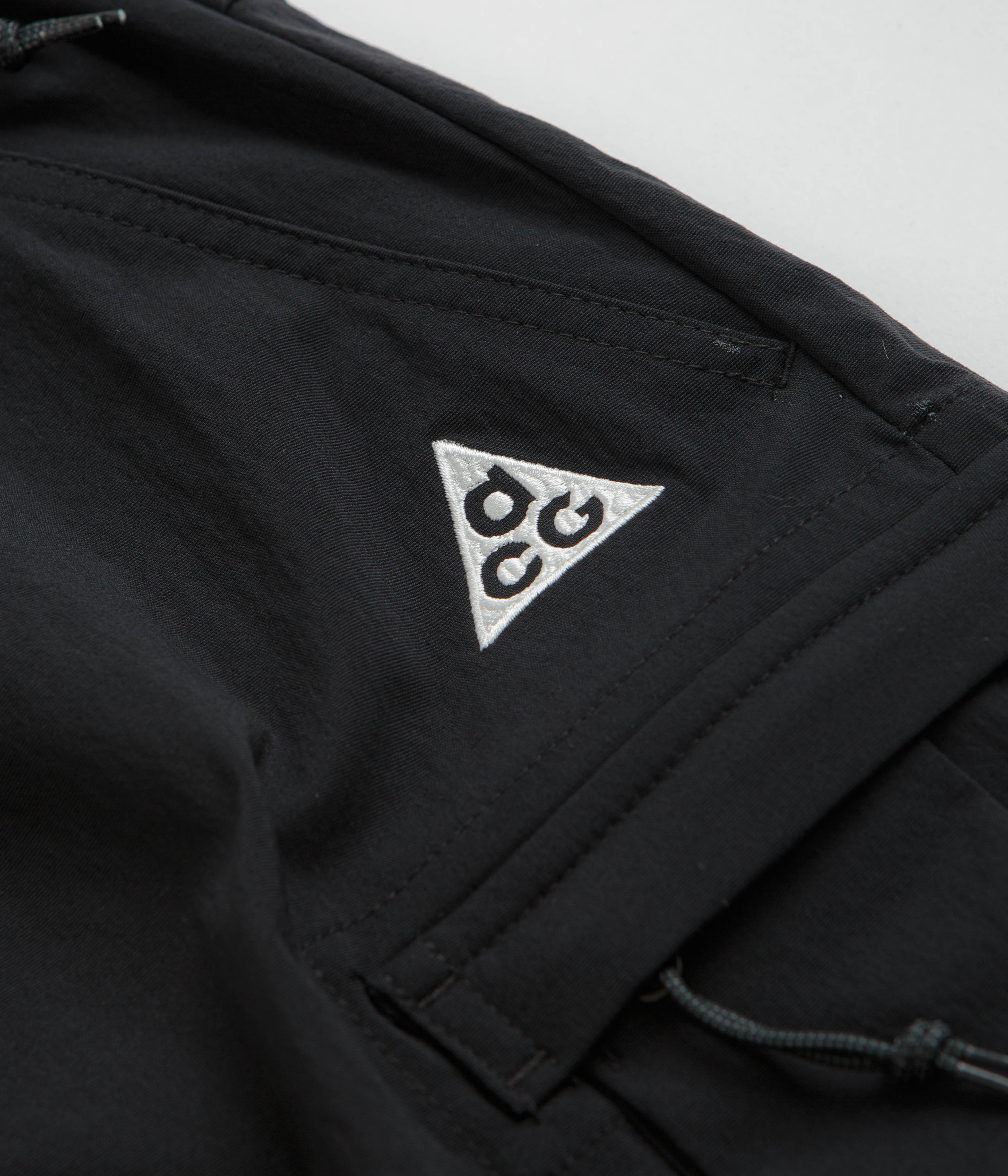 Nike ACG Womens Smith Summit Zip-Off Skirt - Black / Summit White - Image 4