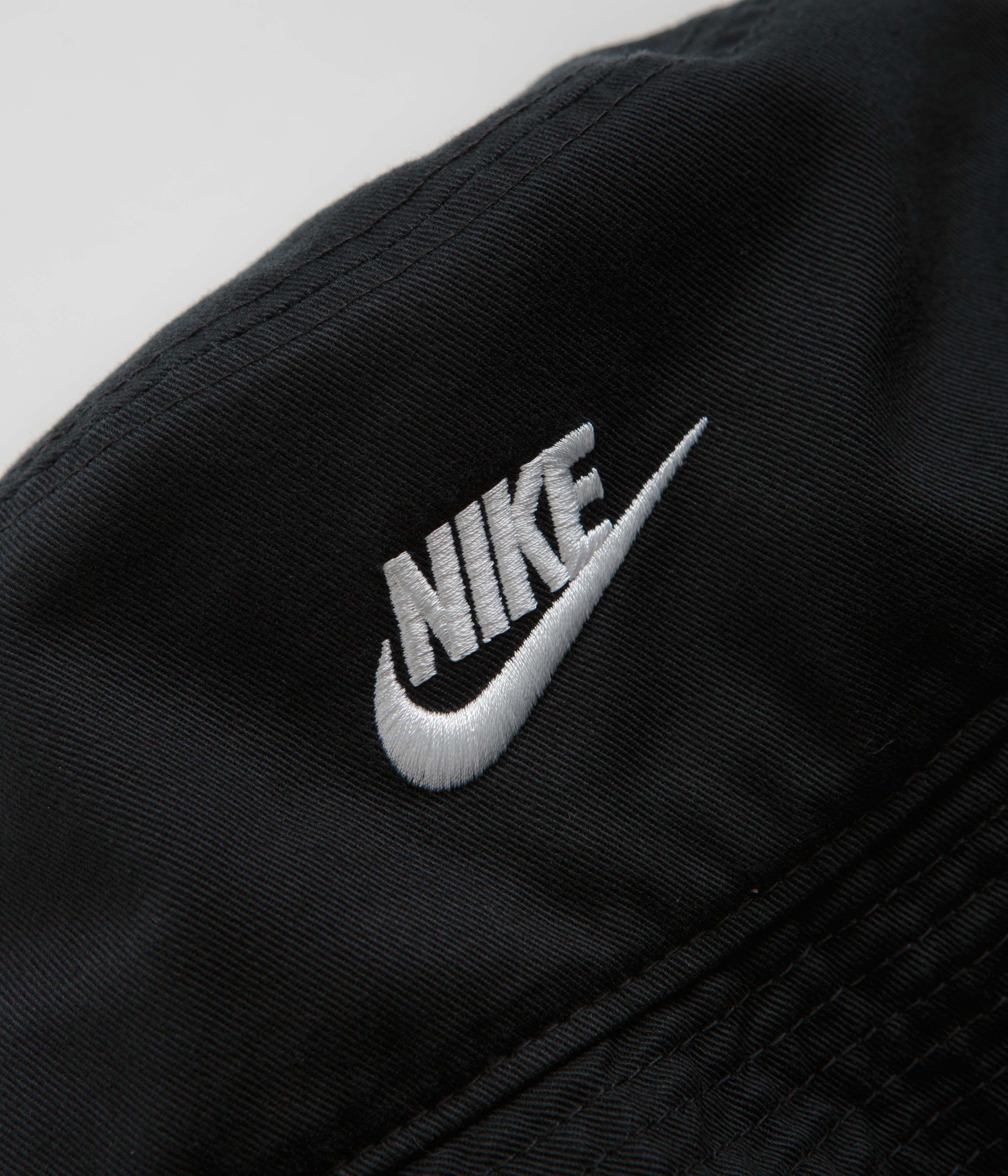 Nike Apex Futura Washed Bucket Hat - Black / White - Image 2