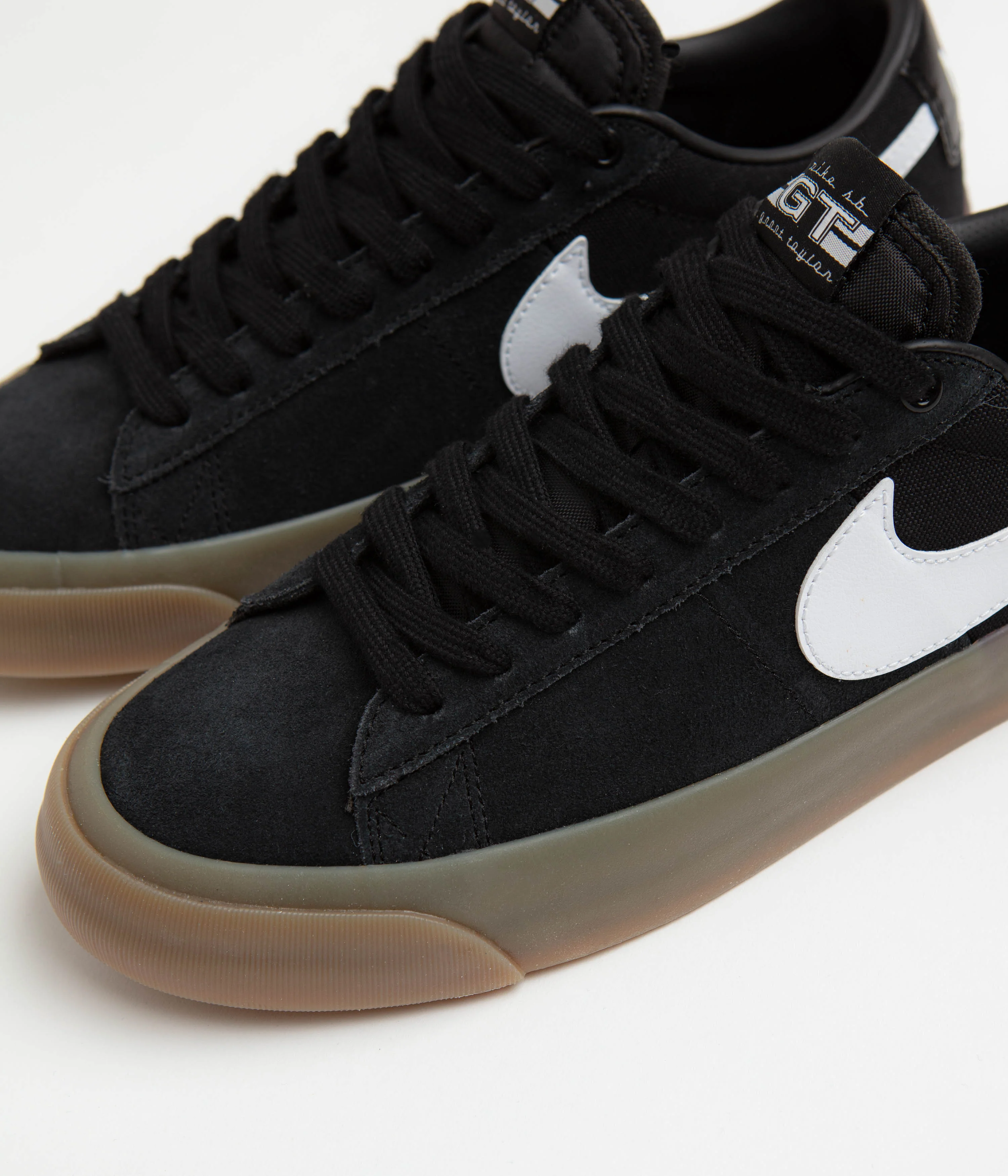 Nike SB Blazer Low Pro GT Shoes - Black / White - Black - White - Image 3