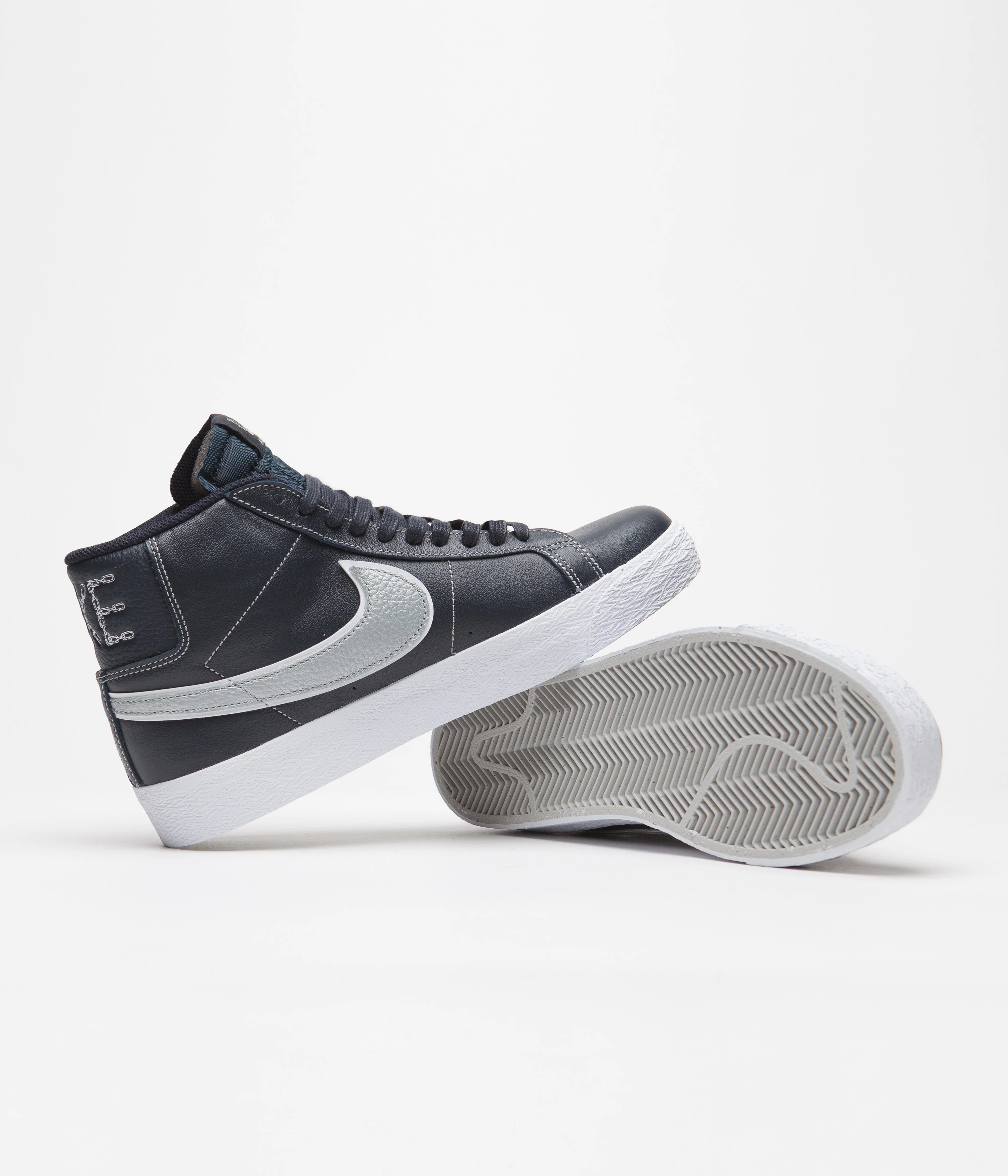 Nike SB Blazer Mid Shoes - Blackened Blue / Wolf Grey - Blackened Blue - Image 5