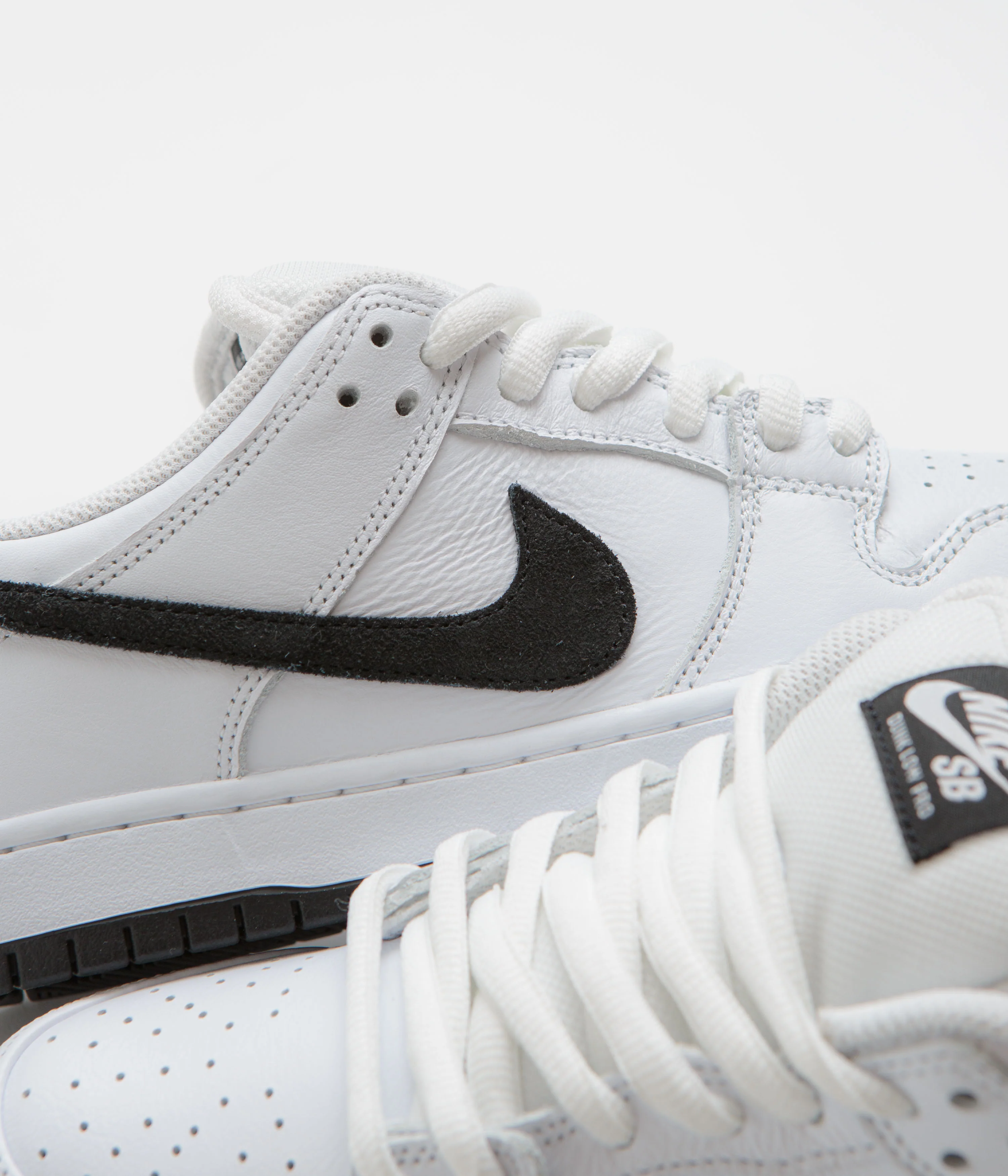 Nike SB Dunk Low Pro Shoes - White / Black - White - Black - Image 8