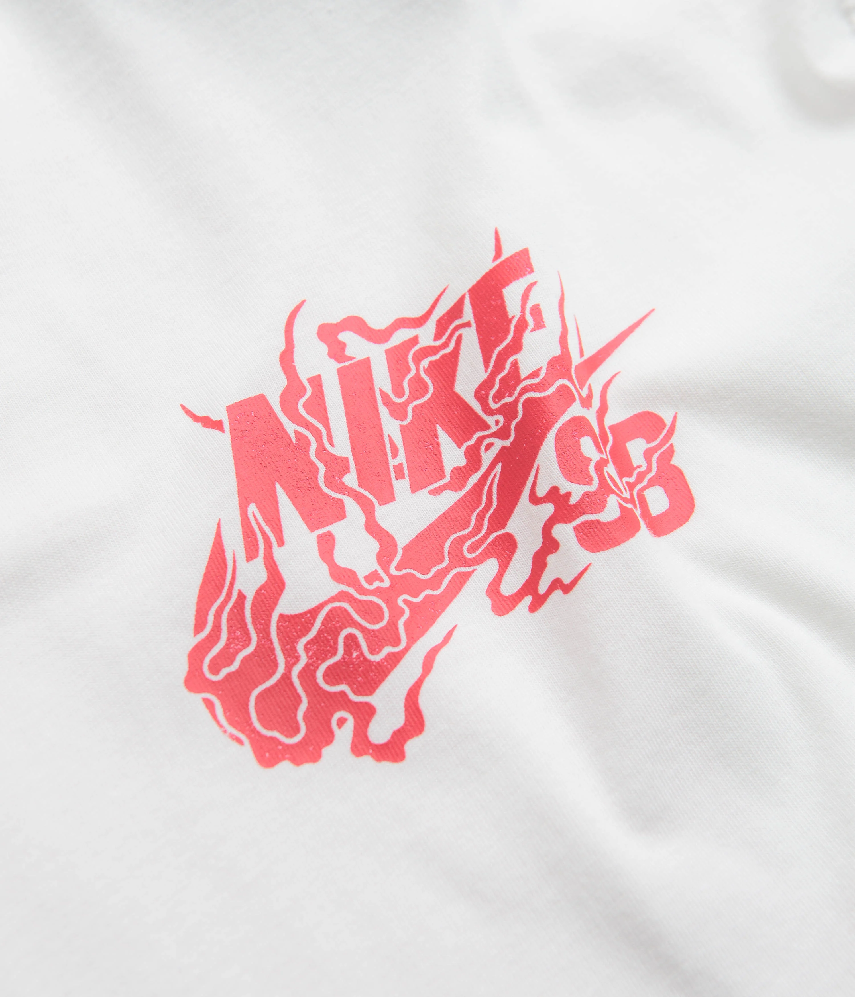 Nike SB Year of the Dragon T-Shirt - White / University Red - Image 4