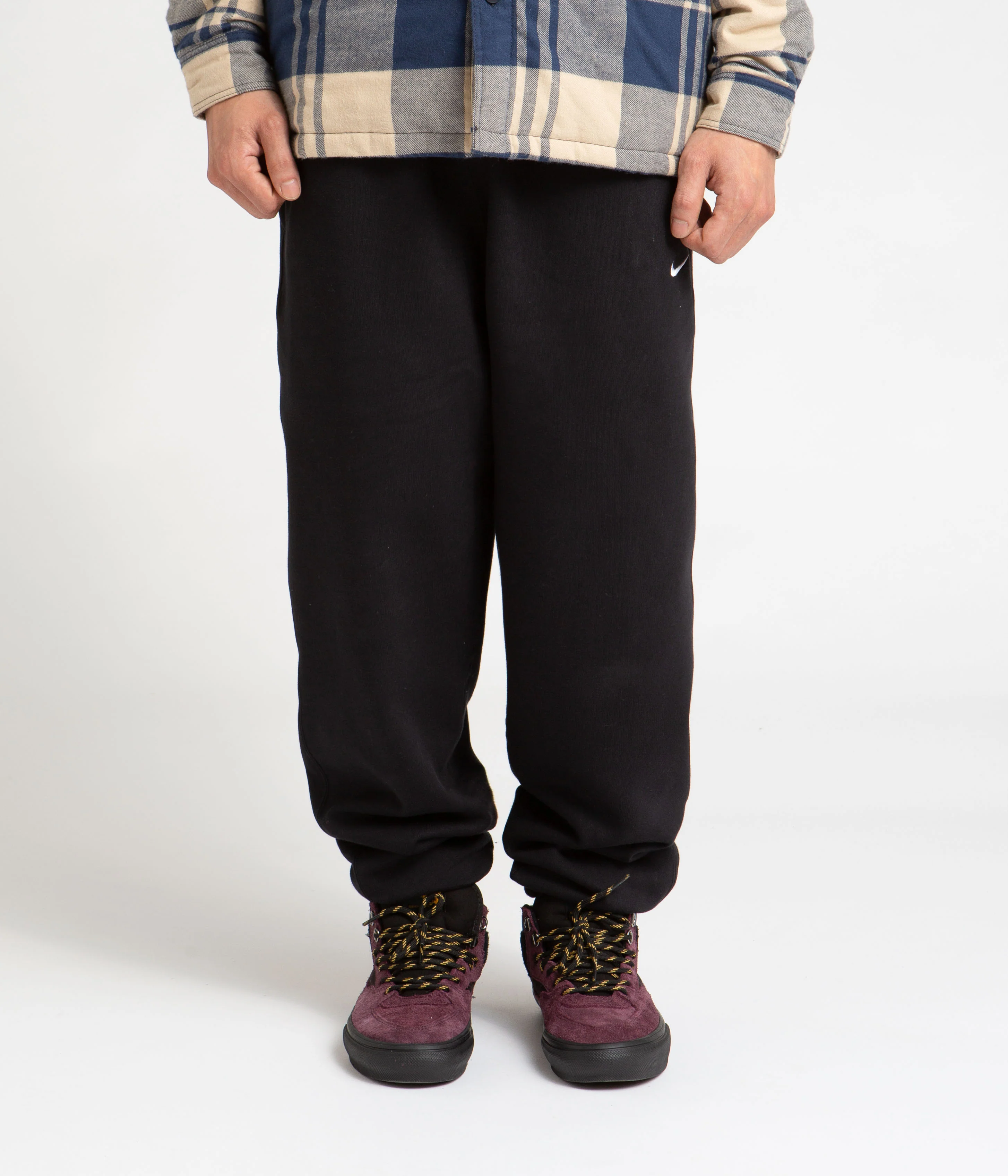 Nike Solo Swoosh Fleece Sweatpants - Black / White - Image 8