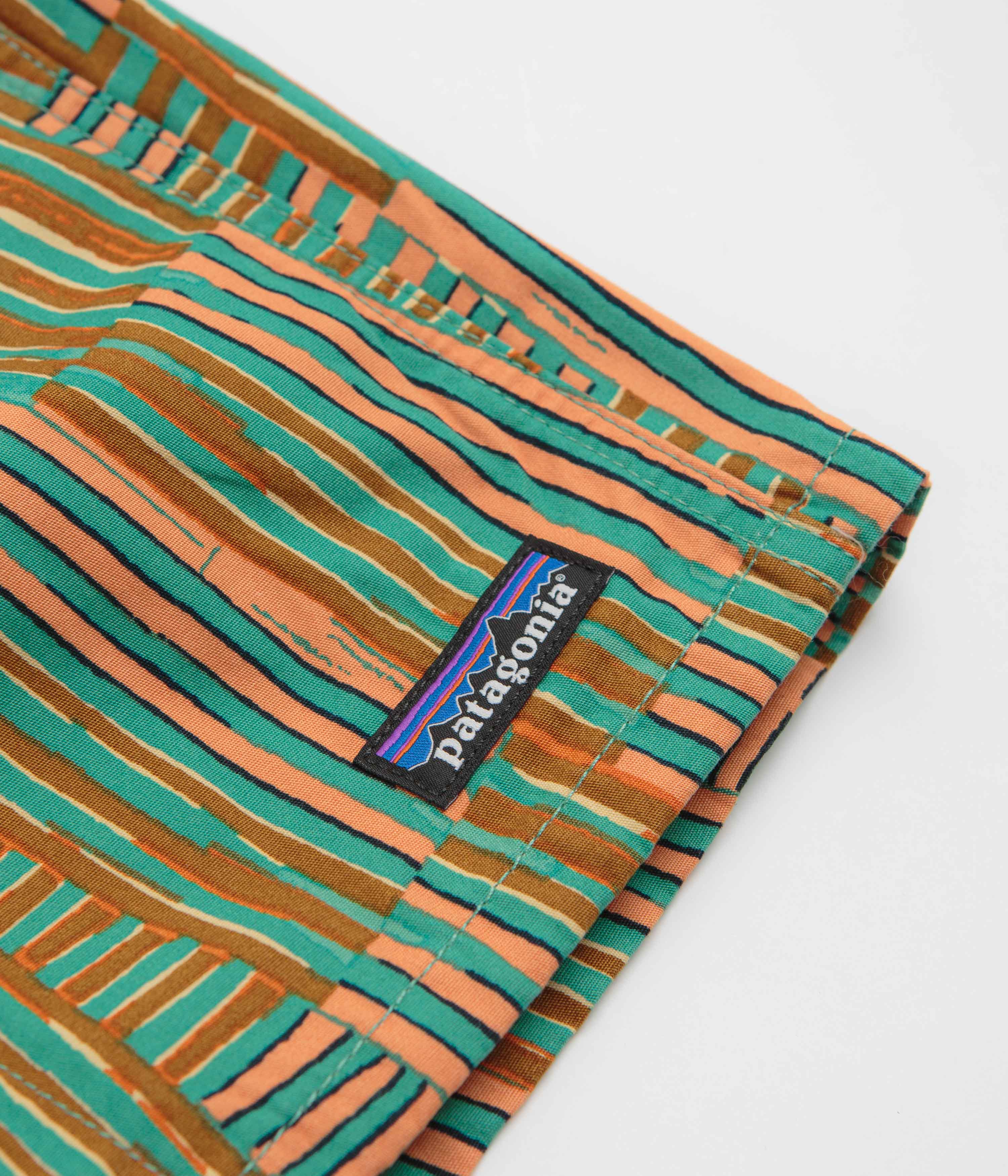 Patagonia Womens Funhoggers Shorts - Quilty Fitz: Heartleaf Green - Image 5