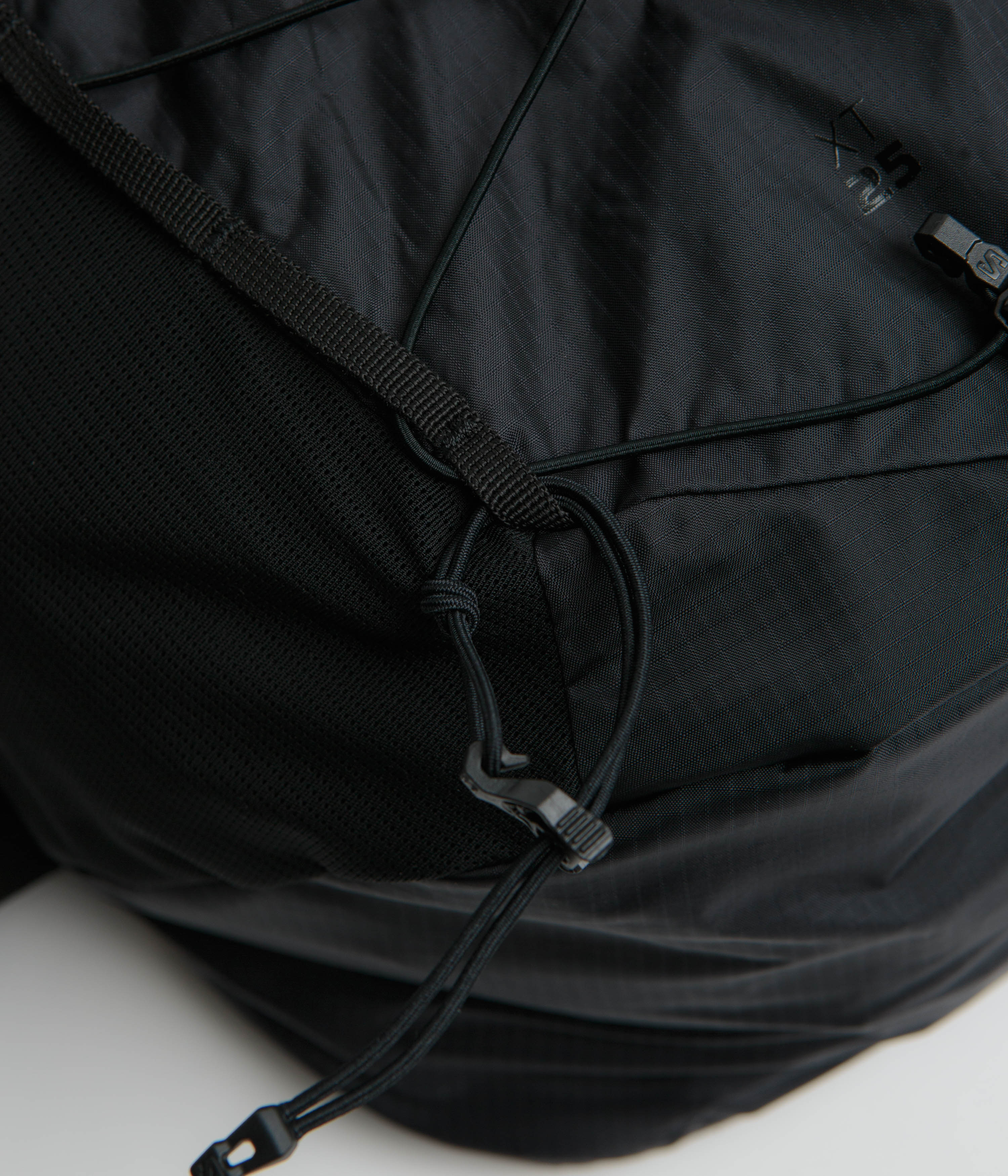 Salomon XT 25L Pack - Black - Image 6