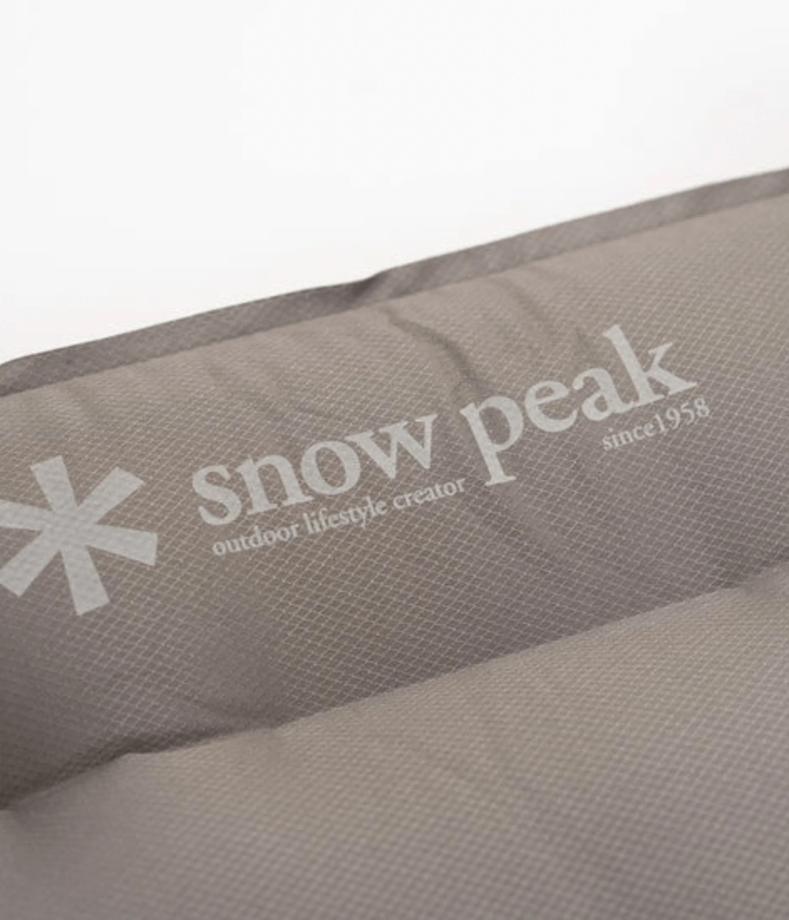 Snow Peak Compact Slim Mat - Grey - Image 4
