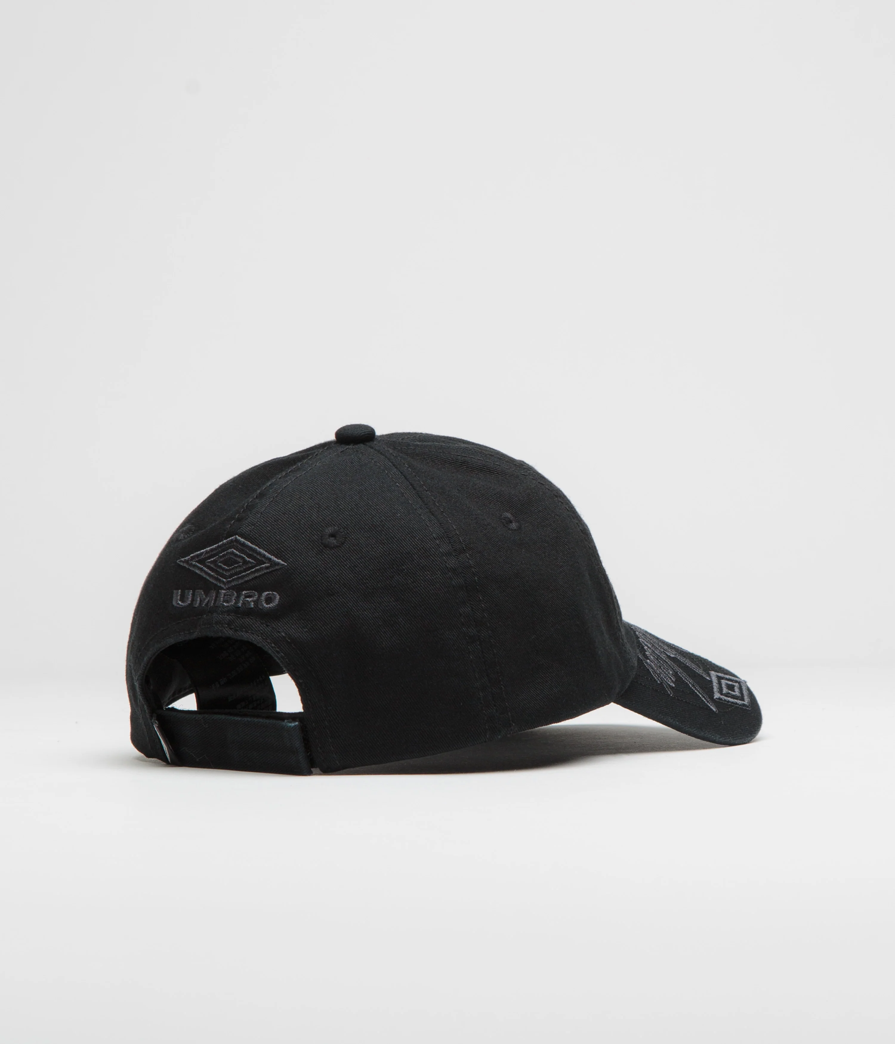Umbro Hazard Cap - Black - Image 3